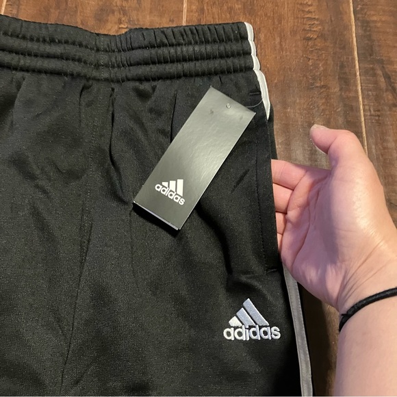*NEW* adidas Boy’s Active Pants - Picture 3 of 6